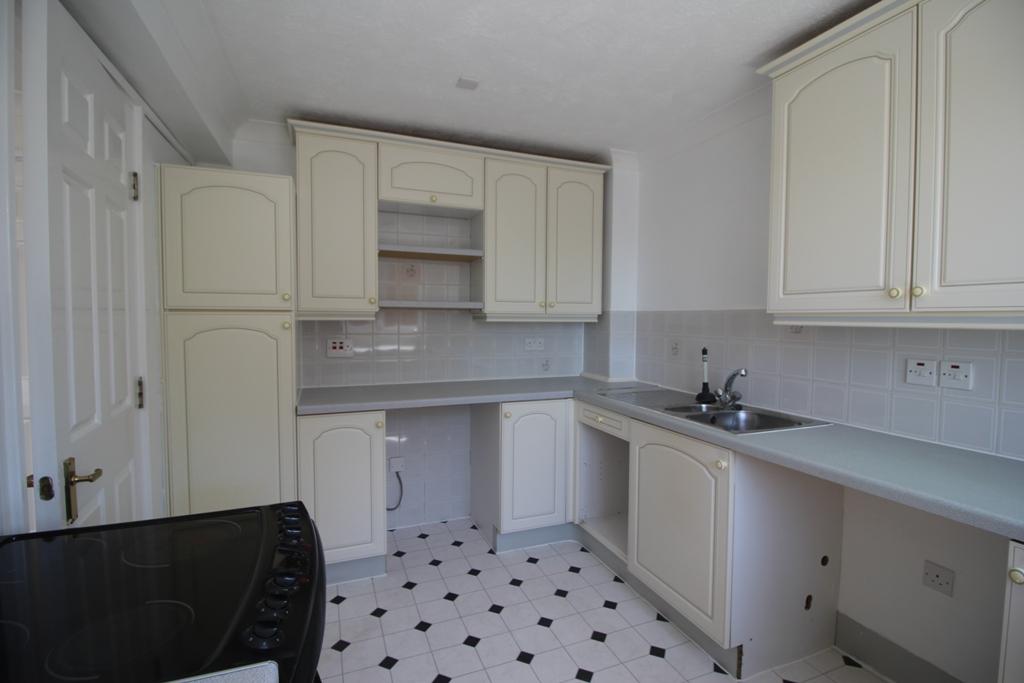 Fitted kitchen