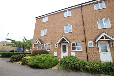3 bedroom townhouse to rent, Grantham, Wingfield Court