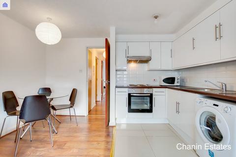 1 bedroom apartment to rent, Ambassador Square, Docklands E14