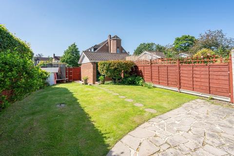3 bedroom end of terrace house for sale, Spring Gardens, Dorking
