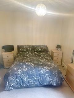 2 bedroom ground floor flat to rent, Avenue Road, Weymouth DT4