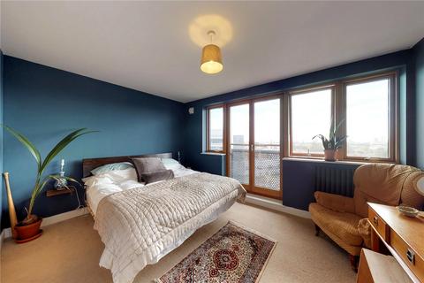 2 bedroom penthouse for sale, Meath Crescent, London, E2