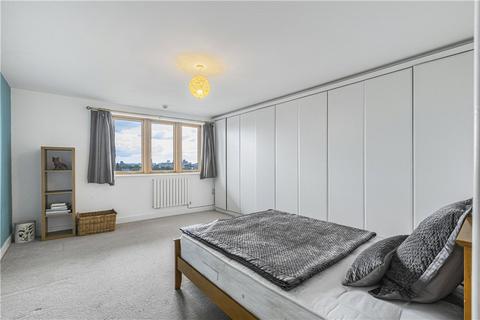 2 bedroom penthouse for sale, Meath Crescent, London, E2