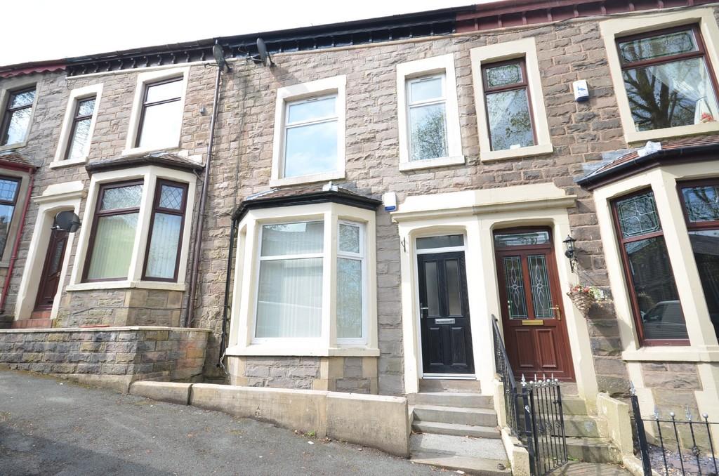 Limes Avenue, Bold Venture, Darwen 3 bed terraced house £695 pcm (£