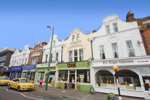 3 bedroom maisonette to rent, Poole Road, Bournemouth, BH4