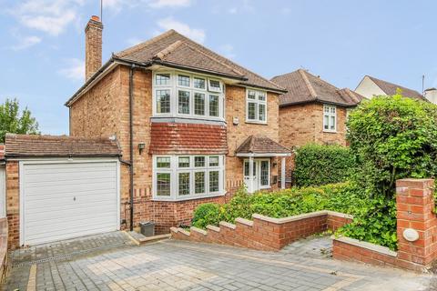 20b The Grove, Coulsdon, CR5 2BH
