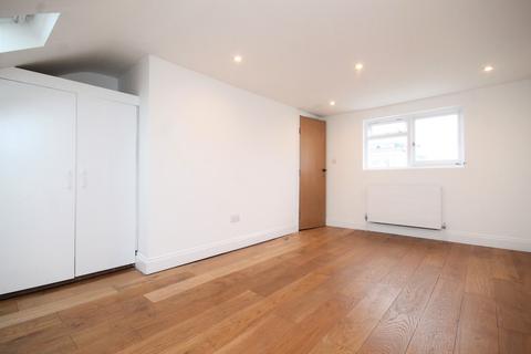 2 bedroom flat to rent, Mayton Street, Islington, N7