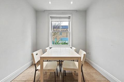 undefined, Cavendish Place, Cambridge, Cambridgeshire