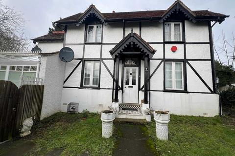 3 bedroom semi-detached house to rent, Stanmore Hill, Stanmore