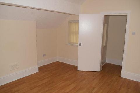 1 bedroom flat to rent, New Chester Road, New Ferry  CH62