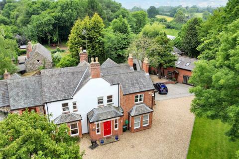 undefined, Main Street, Newtown Linford, Leicestershire