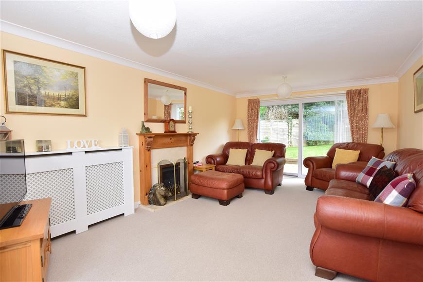 Grattons Drive, Pound Hill, Crawley, West Sussex 5 bed detached house
