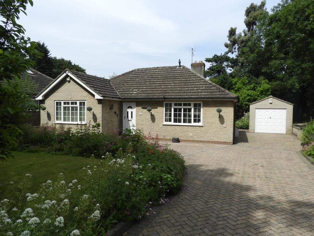 Station Road,Arksey,Doncaster, DN5 3 bed detached bungalow £250,000