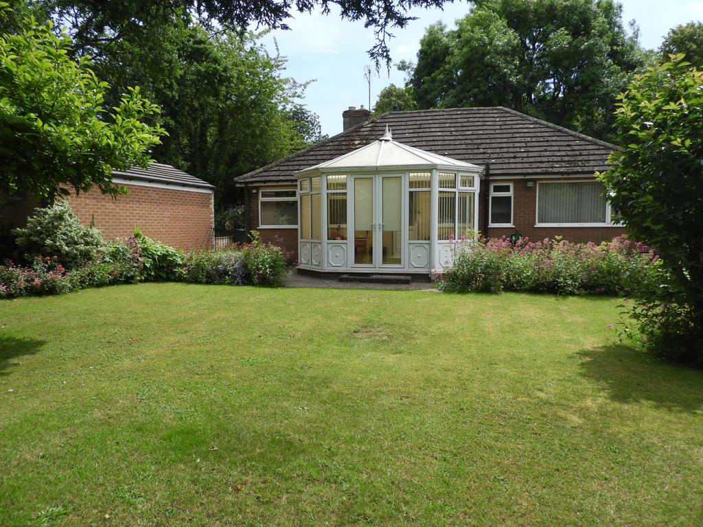 Station Road,Arksey,Doncaster, DN5 3 bed detached bungalow £250,000