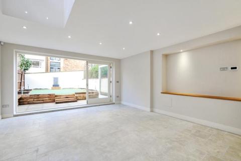 5 bedroom terraced house to rent - Minford Gardens, London, W14