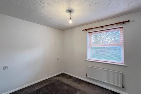 2 bedroom semi-detached house to rent, Rattigan Gardens, Whiteley