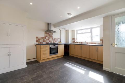 2 bedroom property to rent, East Street, South Molton, Devon, EX36