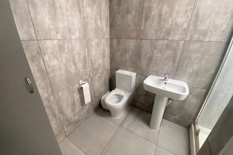 undefined, Laburnum Grove, Southall, Middlesex, UB1