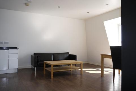 2 bedroom apartment to rent, Oak House, Bounds Green N22