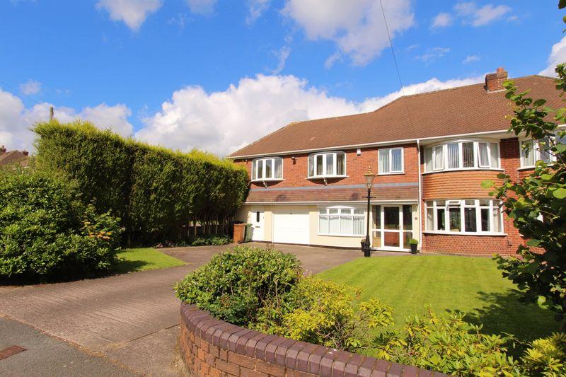 Quicksand Lane, Aldridge 5 bed semidetached house £379,950