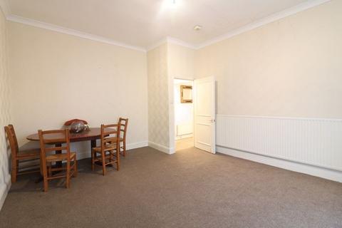 1 bedroom flat to rent, 1 Bedroom First Floor Flat To Rent