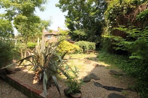 2 bedroom maisonette to rent, Windsor Road, Ealing, W5