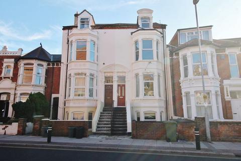 1 bedroom apartment to rent, Waverley Road, Southsea