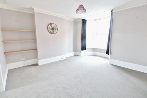 1 bedroom apartment to rent, Waverley Road, Southsea