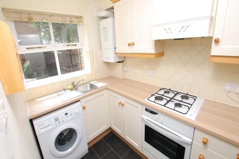 2 bedroom terraced house to rent, EATON BRAY