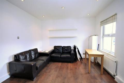 2 bedroom flat to rent, Mayton Street, Holloway