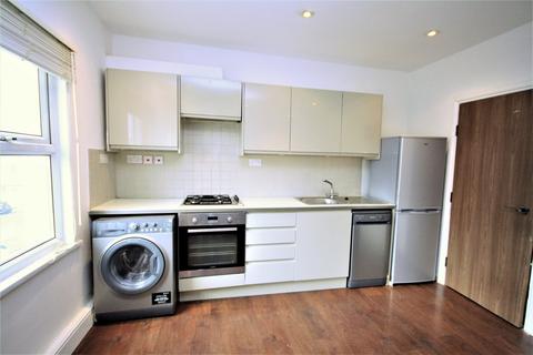 2 bedroom flat to rent, Mayton Street, Holloway