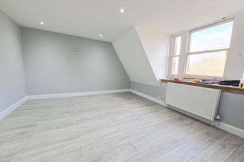 1 bedroom flat to rent, Upper Street, Islington