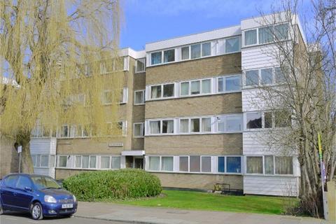 1 bedroom ground floor flat to rent, Deanswood, Bounds Green N11