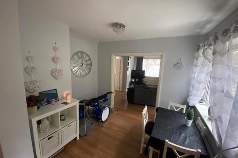 2 bedroom apartment to rent, Rickmansworth Road,  Northwood,  HA6