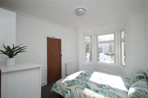 1 bedroom property to rent - Jeffery Street, Gillingham, ME7