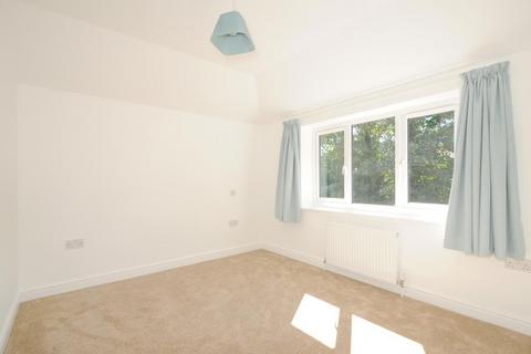 2 bedroom end of terrace house to rent, Newbury,  Berkshire,  RG14