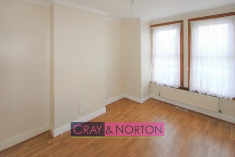 2 bedroom flat to rent, Northwood Road, Thornton Heath, CR7