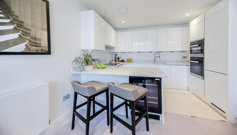 Apartment in London - View 3