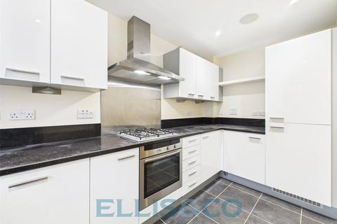 3 bedroom terraced house to rent, Bradley Street, Tonbridge, Kent, TN9