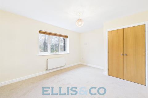 3 bedroom terraced house to rent, Bradley Street, Tonbridge, Kent, TN9