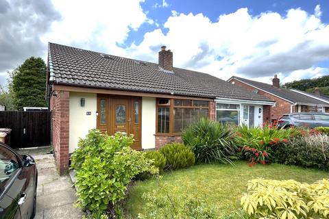 3 bedroom semi-detached house to rent, Chetwyn Avenue, Bromley Cross, Bolton, BL7