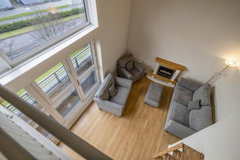 3 bedroom flat to rent, Minerva Way, Glasgow G3