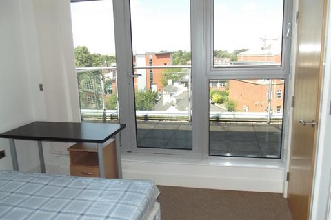 2 bedroom penthouse to rent, North West, Talbot Street