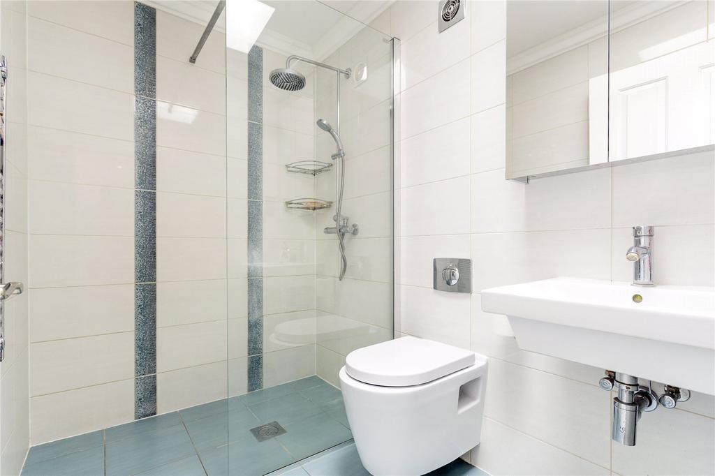 Family Shower Rm