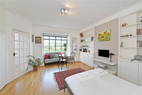 Studio to rent, Rossmore Court, Park Road, London, NW1