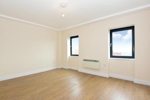 2 bedroom apartment to rent - Town Centre,  Aylesbury,  HP20