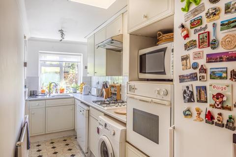 2 bedroom apartment to rent, Mackeson Road,  Hampstead,  NW3