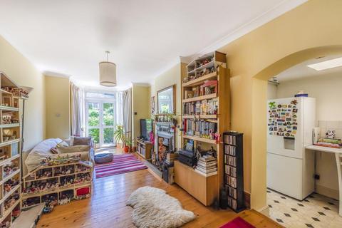 2 bedroom apartment to rent, Mackeson Road,  Hampstead,  NW3