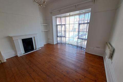 2 bedroom flat to rent, Cornfield Terrace, West of Town, Eastbourne BN21