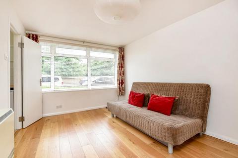 undefined, Surbtion,  Kingston Upon Thames,  KT6